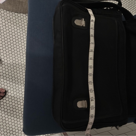 COACH, NWOT. Black smooth leather. Men’s computer bag with shoulder strap. - Picture 11 of 15